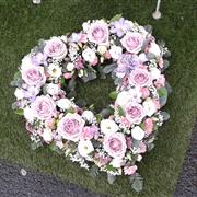Loose open heart in lilac